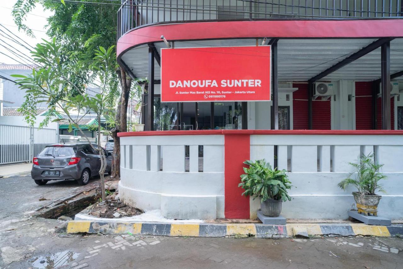 Reddoorz Plus Near Itc Cempaka Mas 2 Jakarta Exterior foto