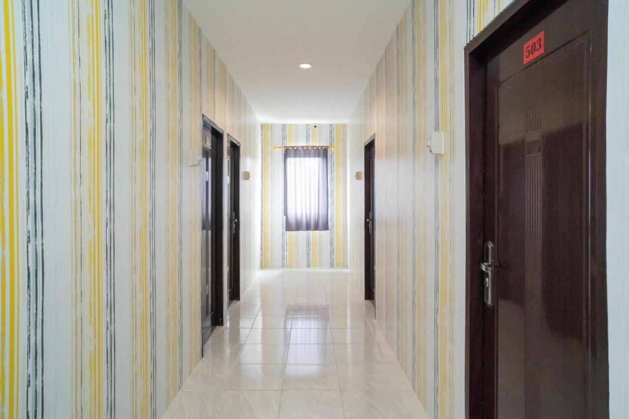 Reddoorz Plus Near Itc Cempaka Mas 2 Jakarta Exterior foto